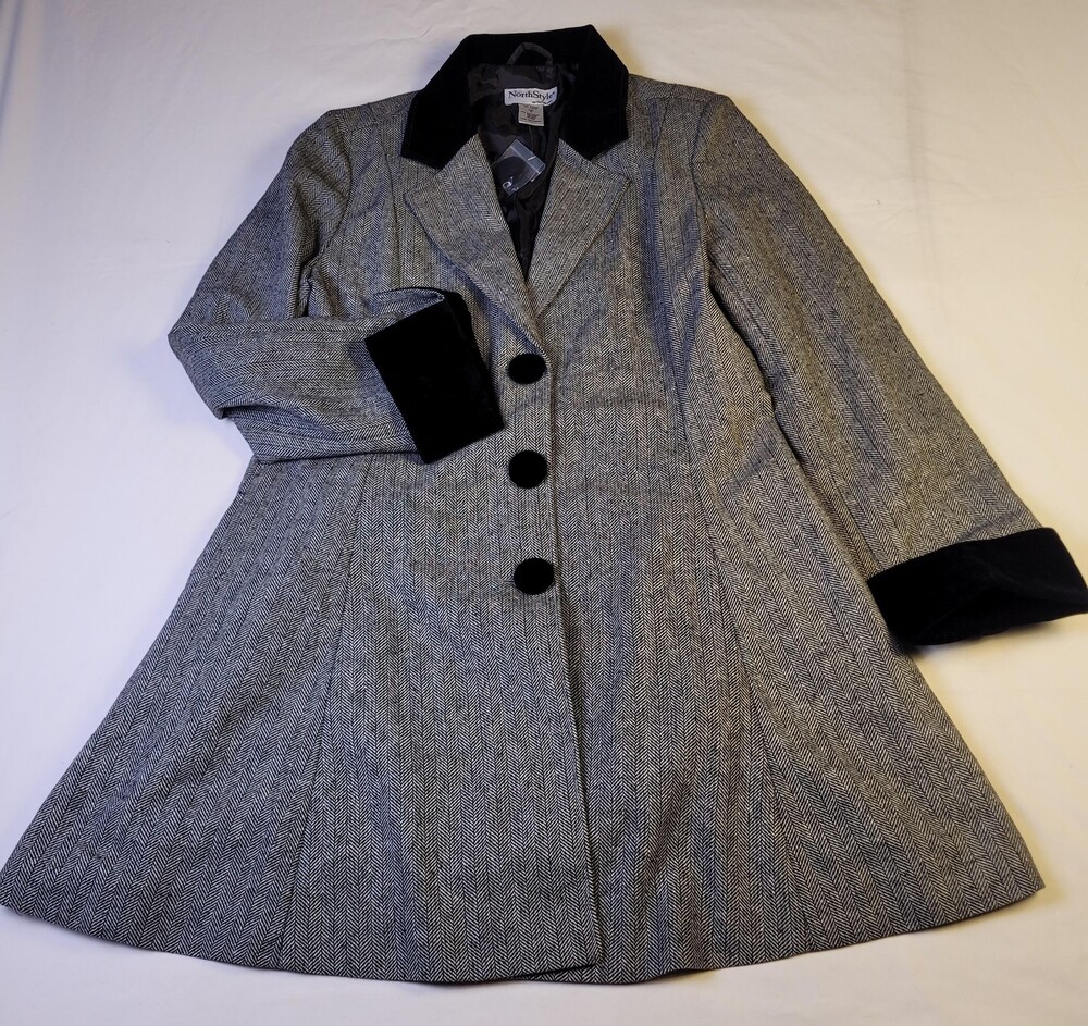 Vintage NorthStyle Swing Coat Womens Medium Black Herringbone Velvet Collar/Cuff